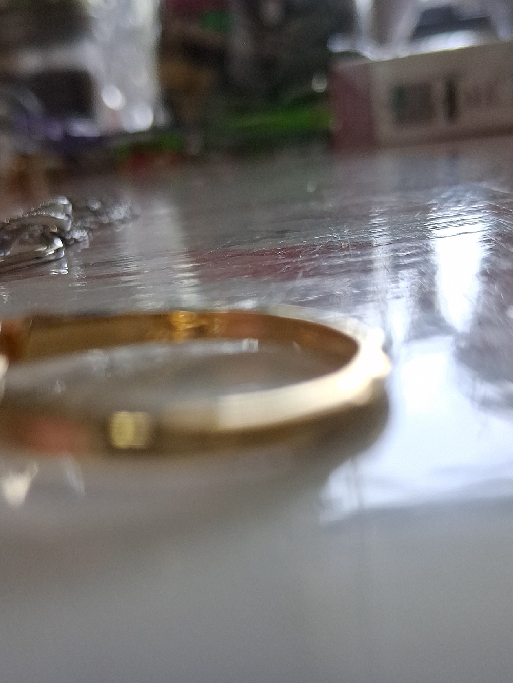 Source Unknown Gold-Tone Ring with Clear Round-Cut Stone - Picture 11 of 12